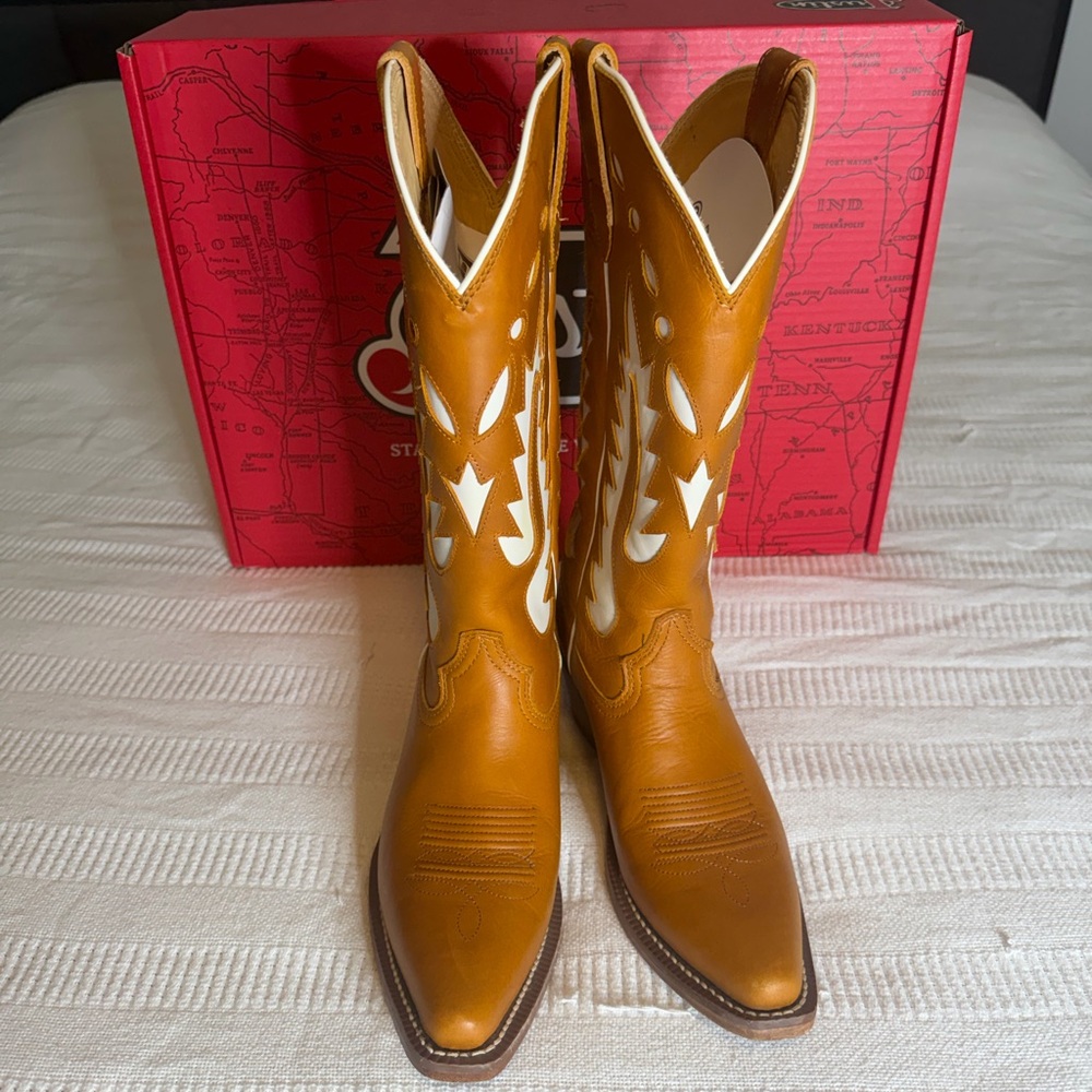 Justin Boots Brown and White Women's Western Genuine Leather Boots Size 9B - Picture 6 of 14